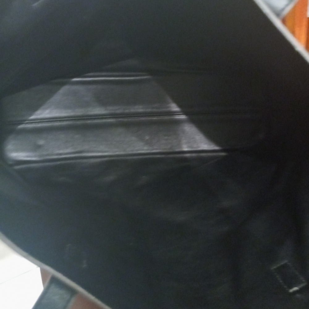 Tote - Picture 3 of 7